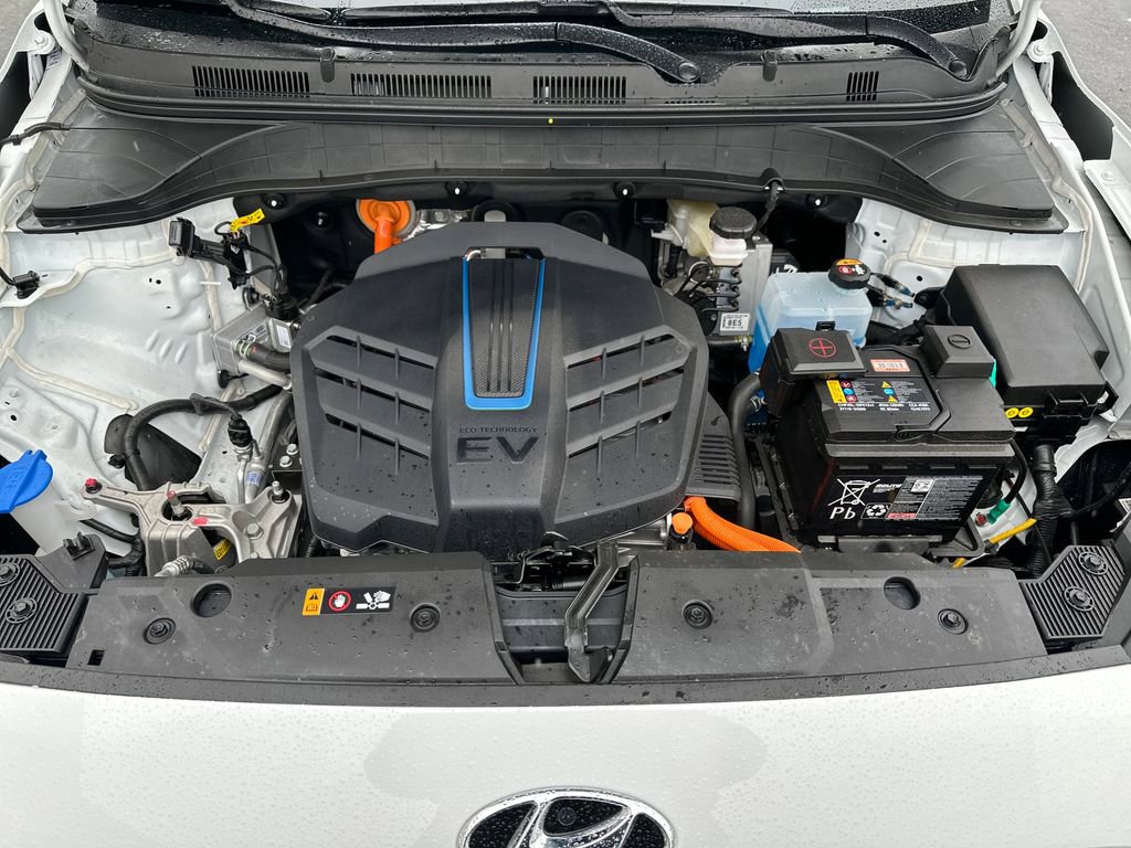 Certified 2023 Hyundai Kona Limited w/ Cargo Package image 10