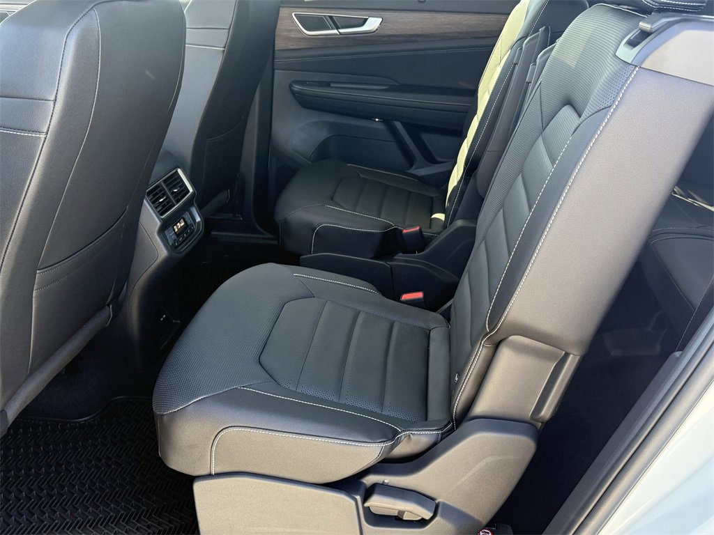 New 2026 Volkswagen Atlas SEL image 24