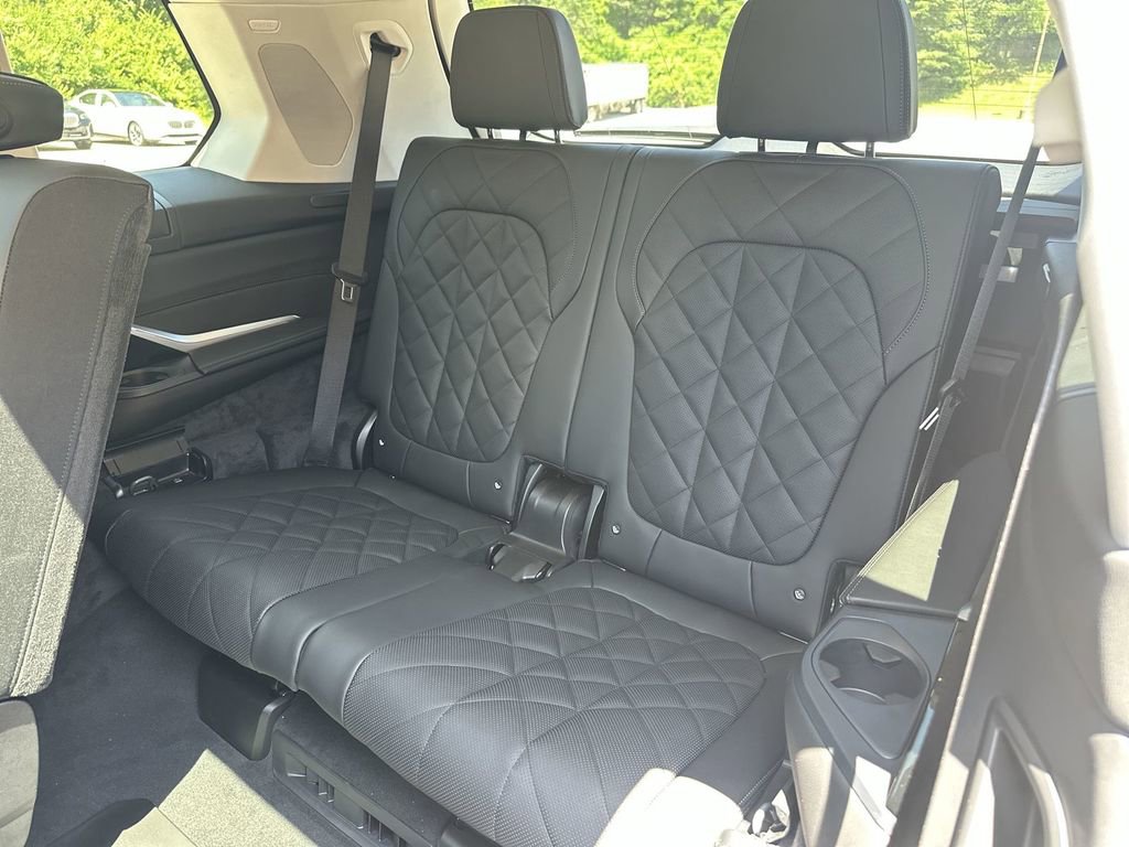 Certified 2026 BMW X7 xDrive40i image 30