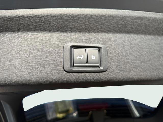 New 2026 Mitsubishi Outlander SEL image 9