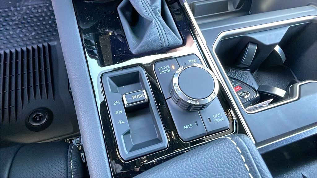 New 2026 Toyota Tundra Limited AWD/4WD image 17