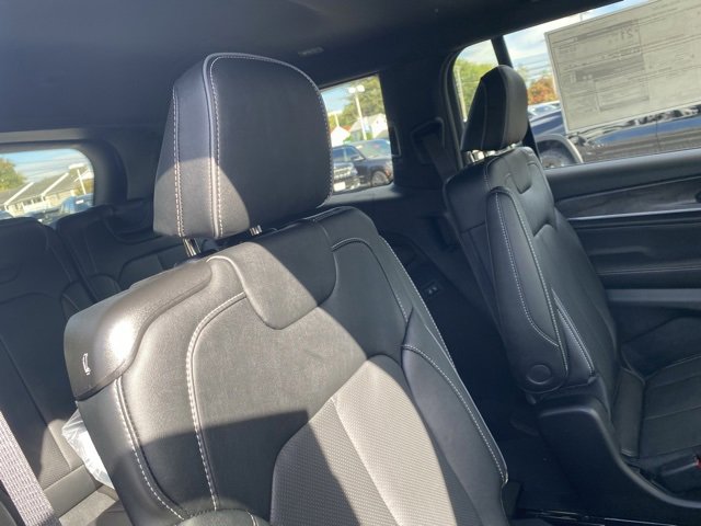 New 2025 Jeep Grand Cherokee L Overland w/ Trailer Tow Package image 52