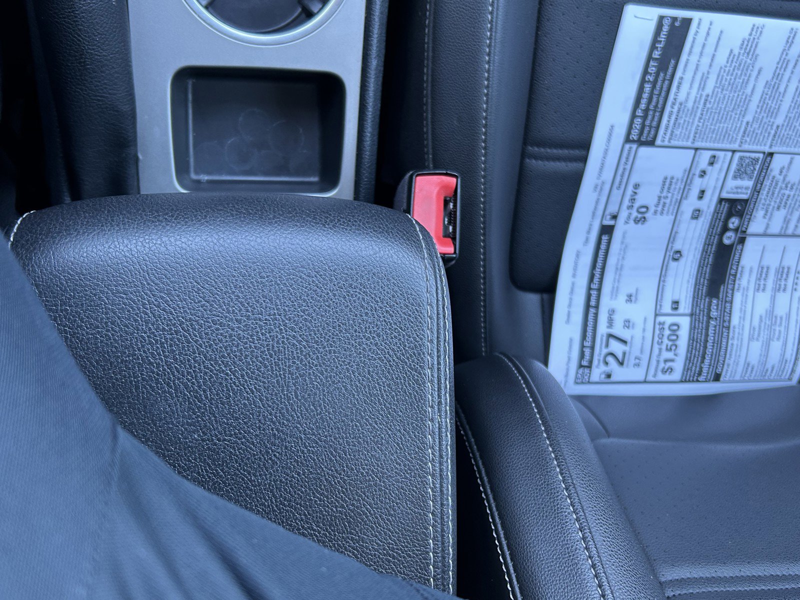 Used 2020 Volkswagen Passat 2.0T R-Line image 33