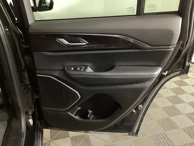 Used 2022 Jeep Grand Cherokee Altitude image 33