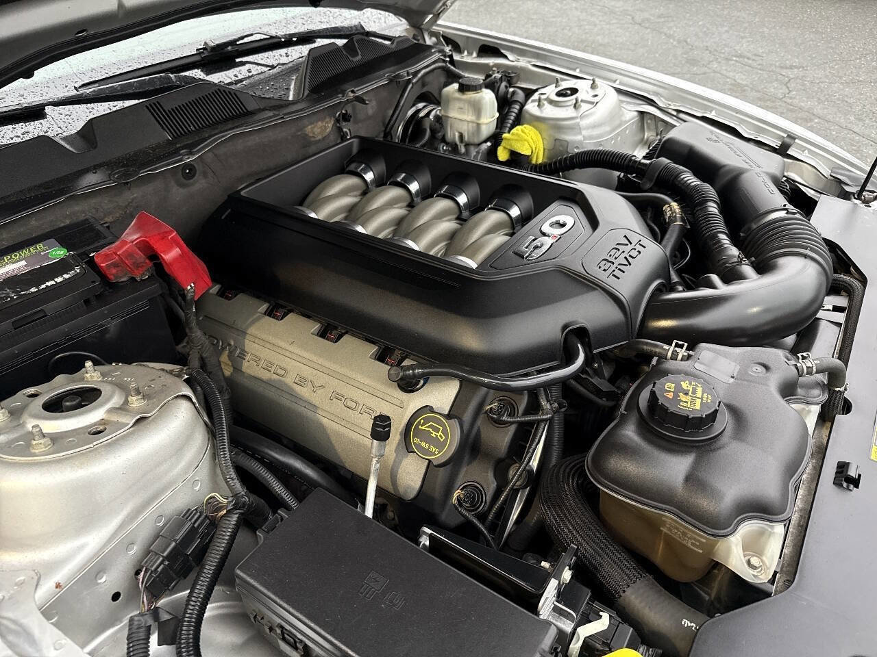 Used 2011 Ford Mustang GT RWD image 16