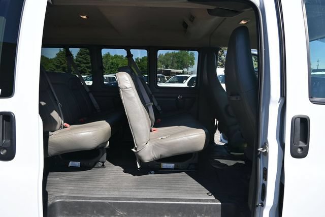 Used 2023 Chevrolet Express 3500 LS RWD image 16