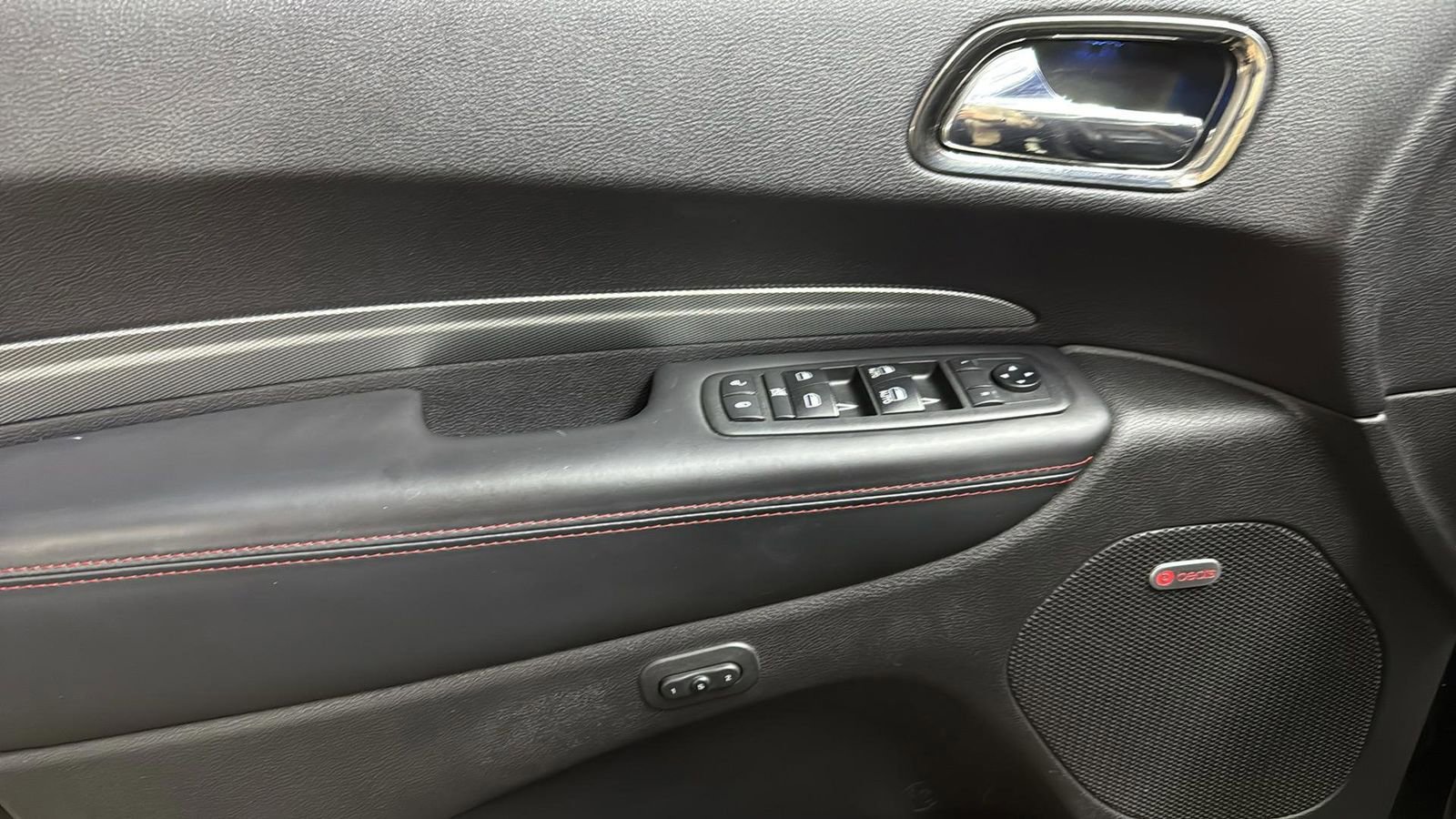 Used 2018 Dodge Durango R/T w/ Blacktop Package image 12