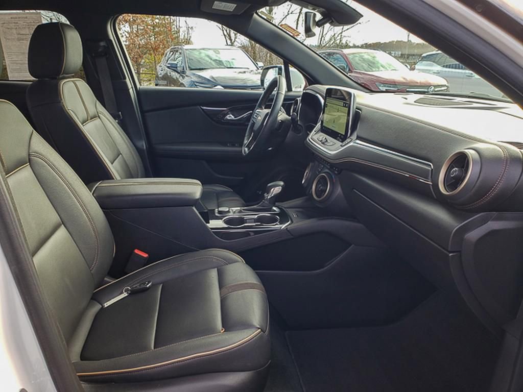 Used 2023 Chevrolet Blazer Premier w/ Enhanced Convenience Package image 30