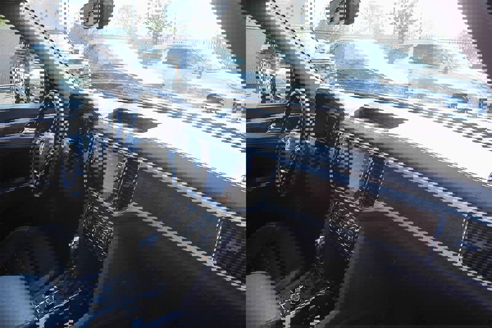 Used 2018 Volkswagen Atlas SEL Premium image 21