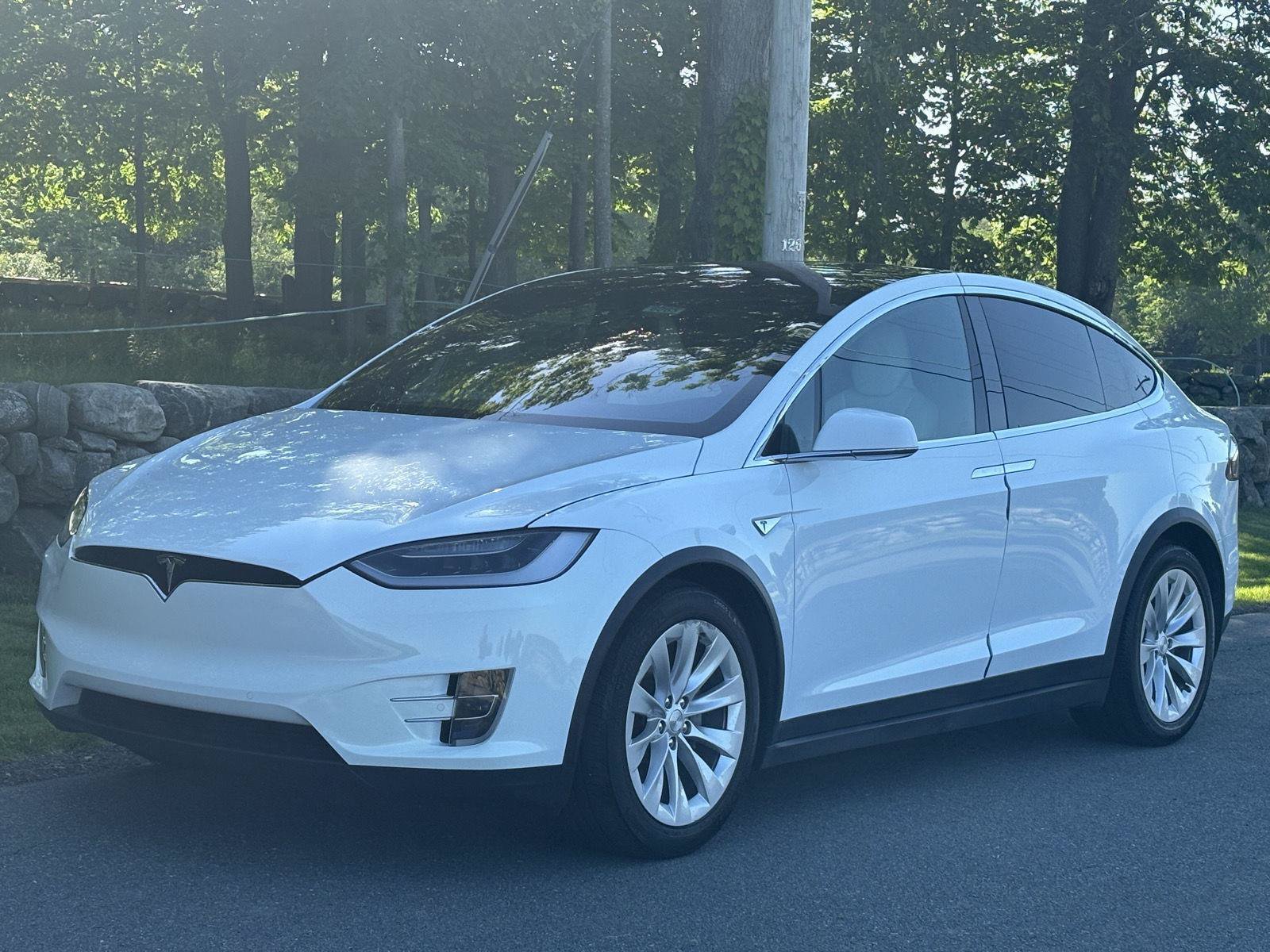 Used 2016 Tesla Model X 90D AWD/4WD image 11