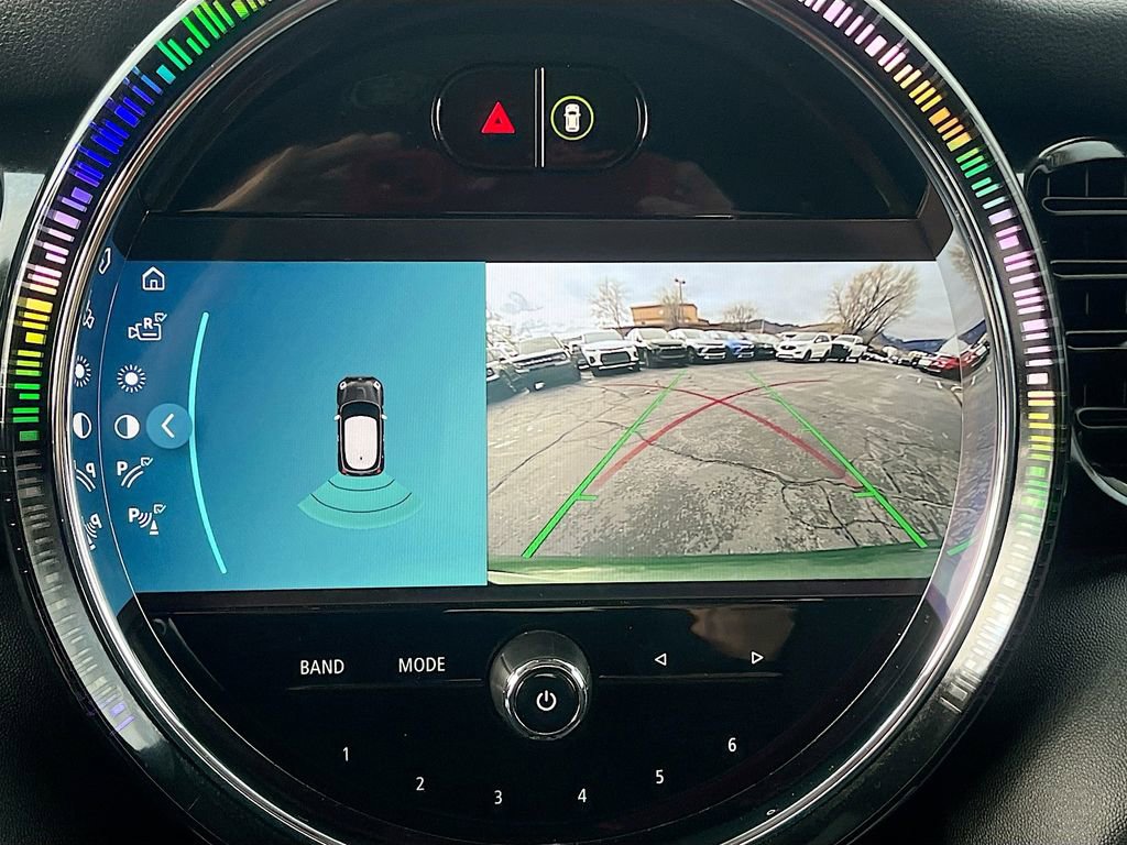 Used 2023 MINI Cooper 2-Door Hardtop image 13