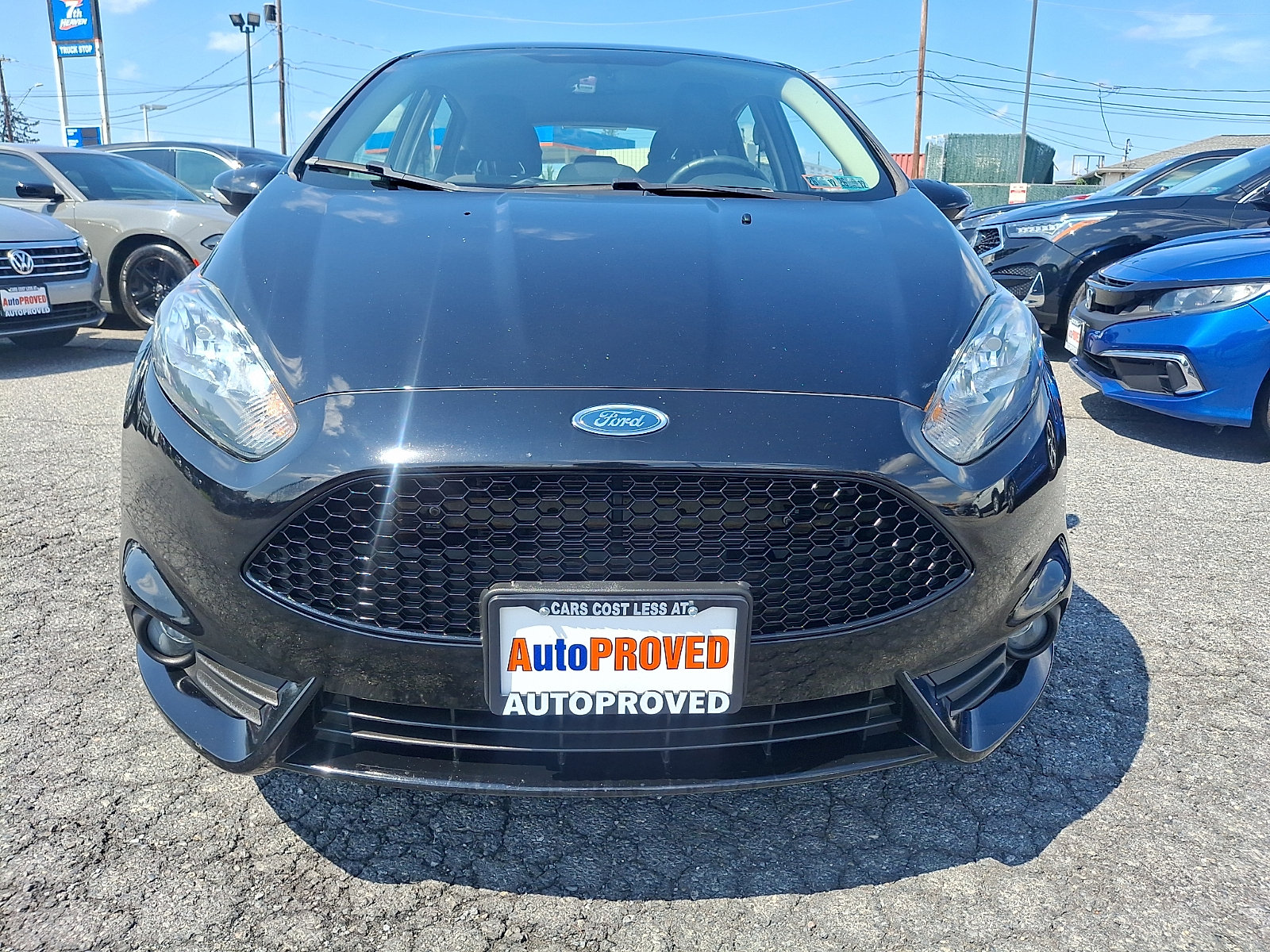 Used 2019 Ford Fiesta ST-Line w/ ST Line Cold Weather Package FWD image 2