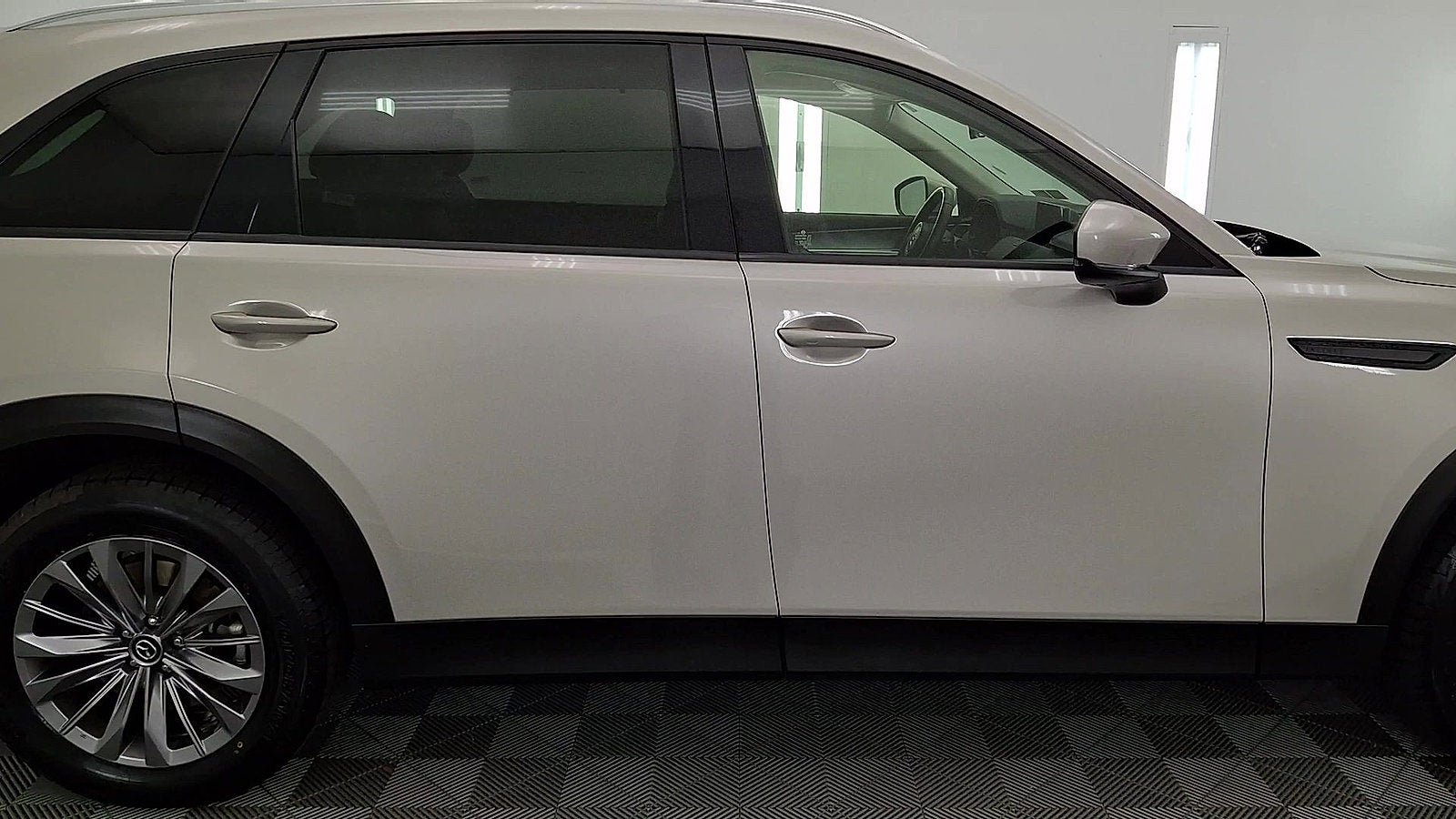 Used 2024 MAZDA CX-90 3.3 Turbo w/ Preferred Plus AWD/4WD image 5