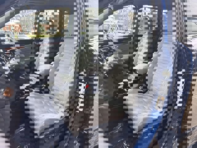 Used 2017 Honda CR-V EX image 9