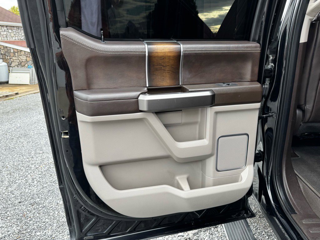 Used 2018 Ford F250 Limited image 21