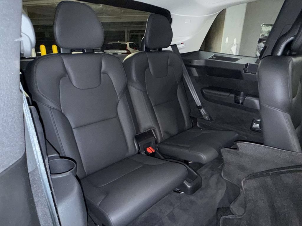 Used 2023 Volvo XC90 T8 Plus AWD/4WD image 17