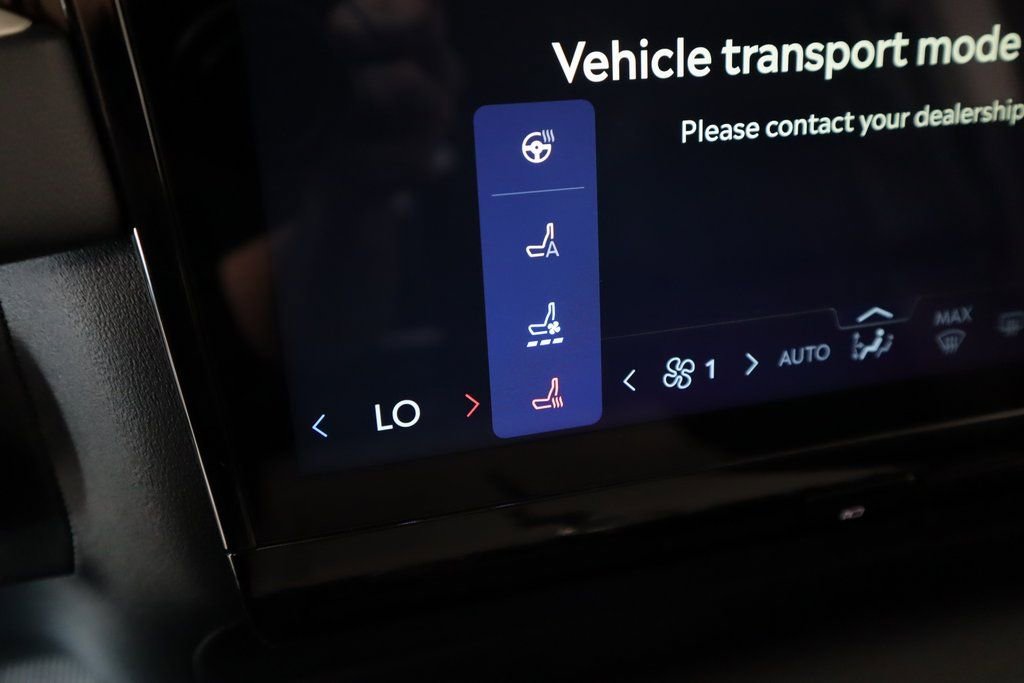 New 2025 Lincoln Navigator Reserve image 7