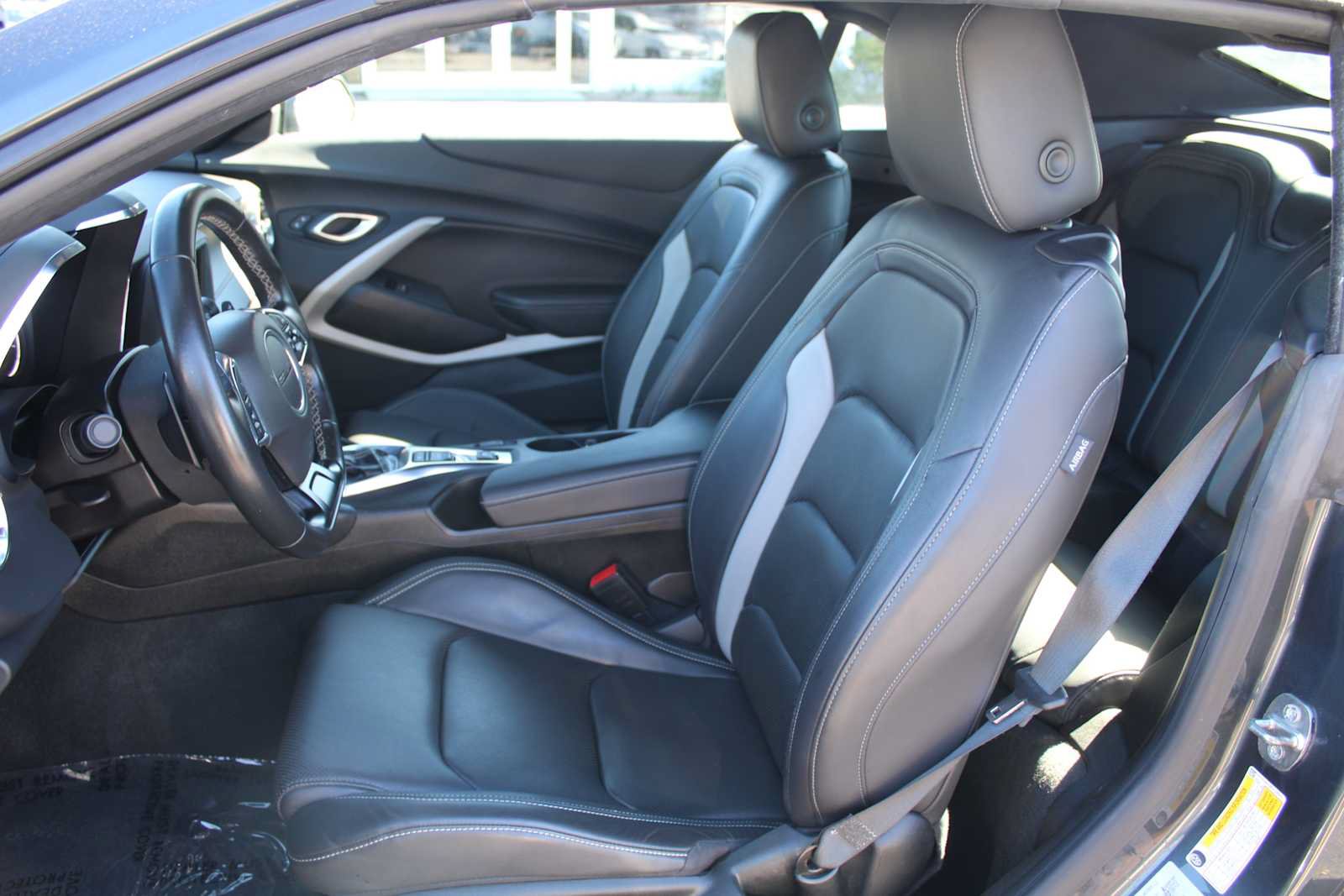 Certified 2023 Chevrolet Camaro LT RWD image 9
