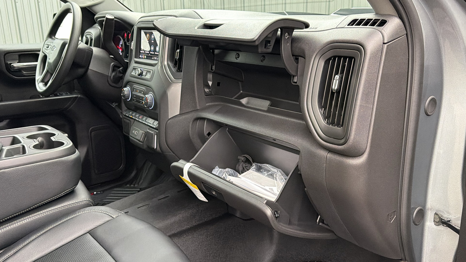 Used 2026 Chevrolet Silverado 1500 Custom Trail Boss w/ Dark Appearance Package AWD/4WD image 36