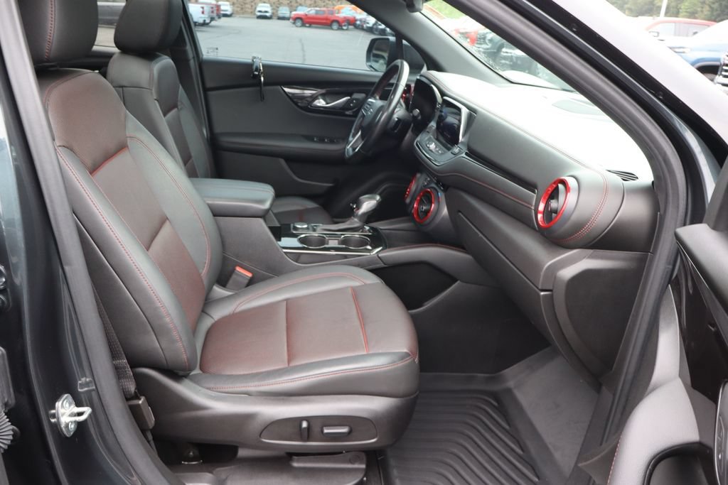 Used 2019 Chevrolet Blazer RS w/ Sun and Wheels Package FWD image 19