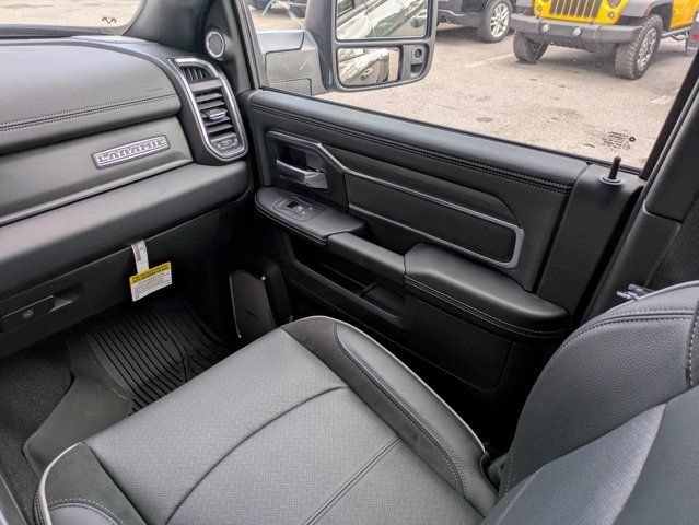 New 2026 RAM 3500 Laramie AWD/4WD image 17