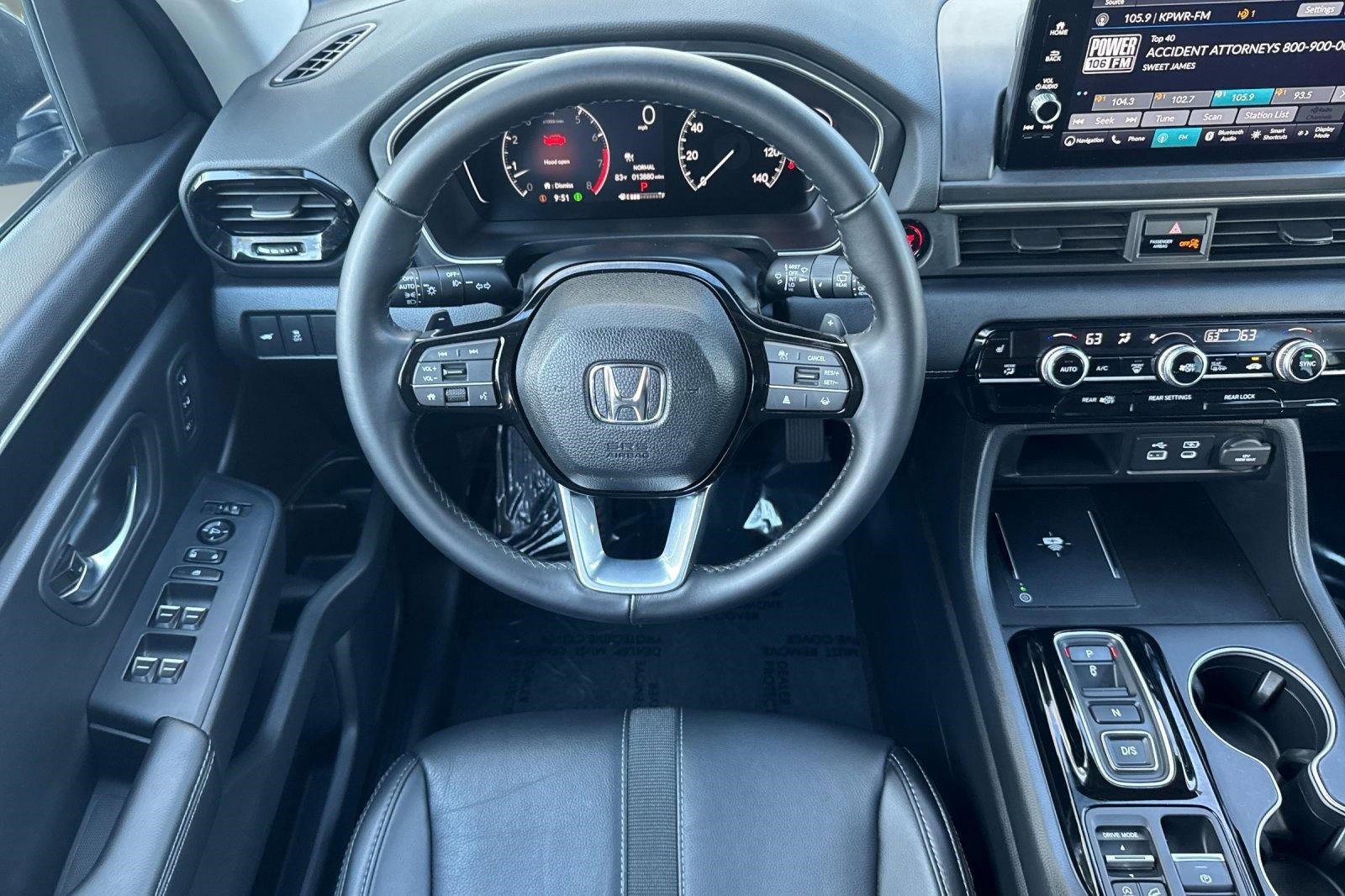 Certified 2025 Honda Pilot Touring image 28