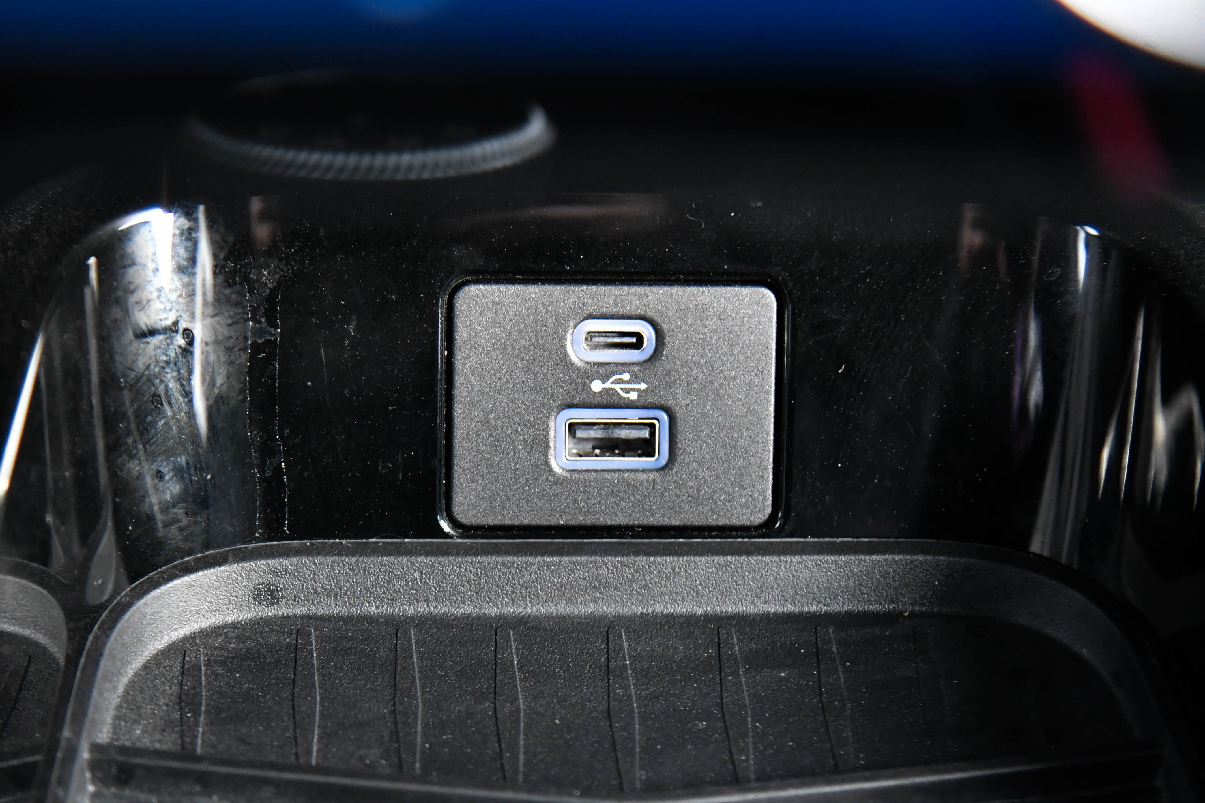 Used 2023 Ford Mustang Mach-E Select image 29