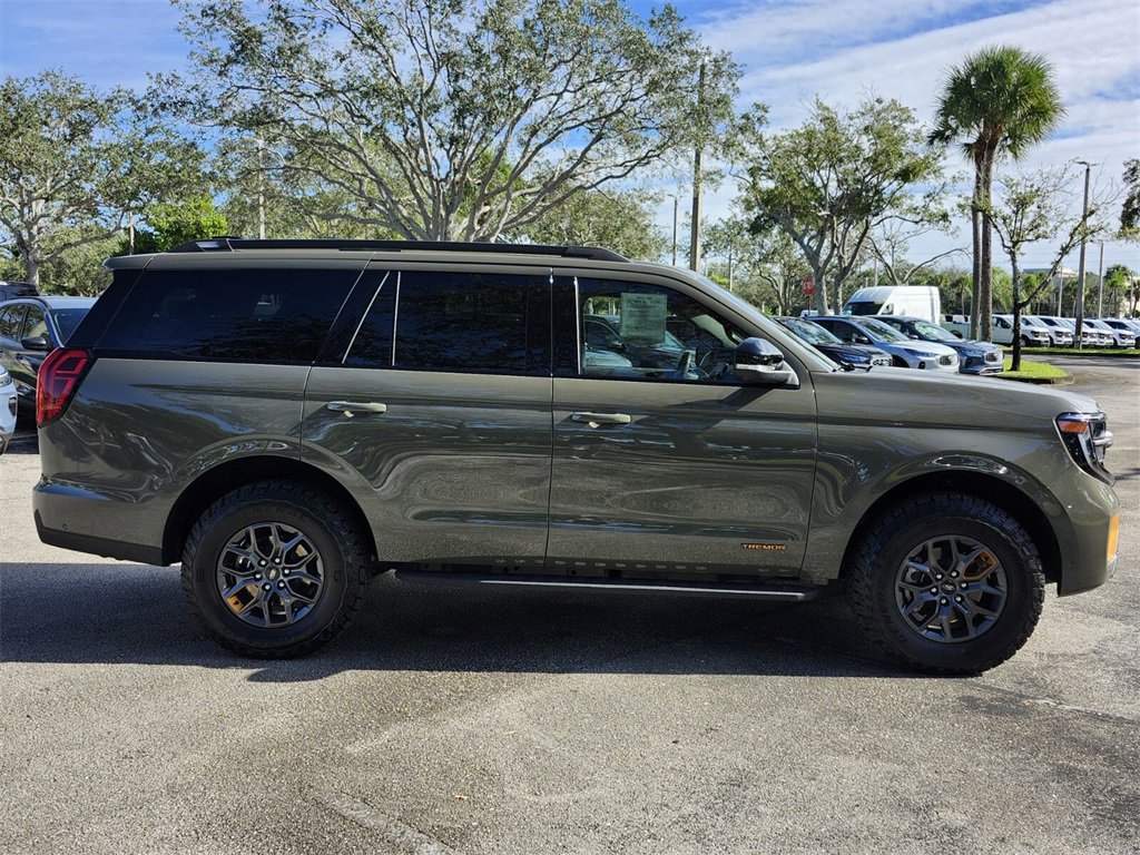 Used 2025 Ford Expedition Tremor image 11