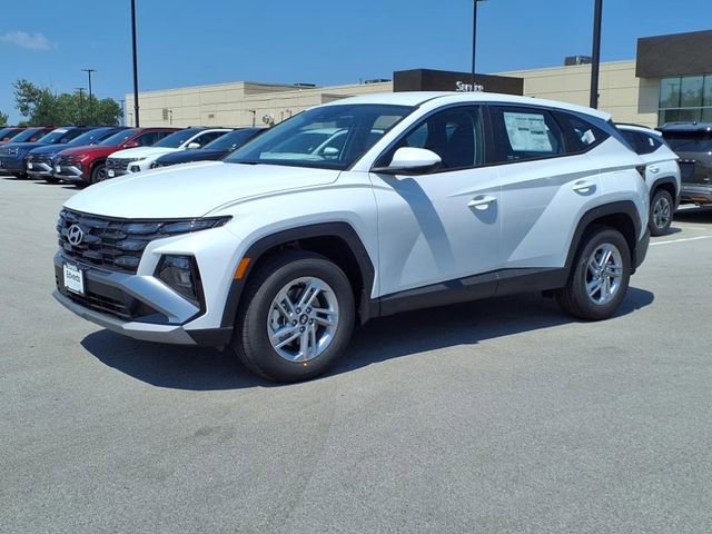 New 2025 Hyundai Tucson SE