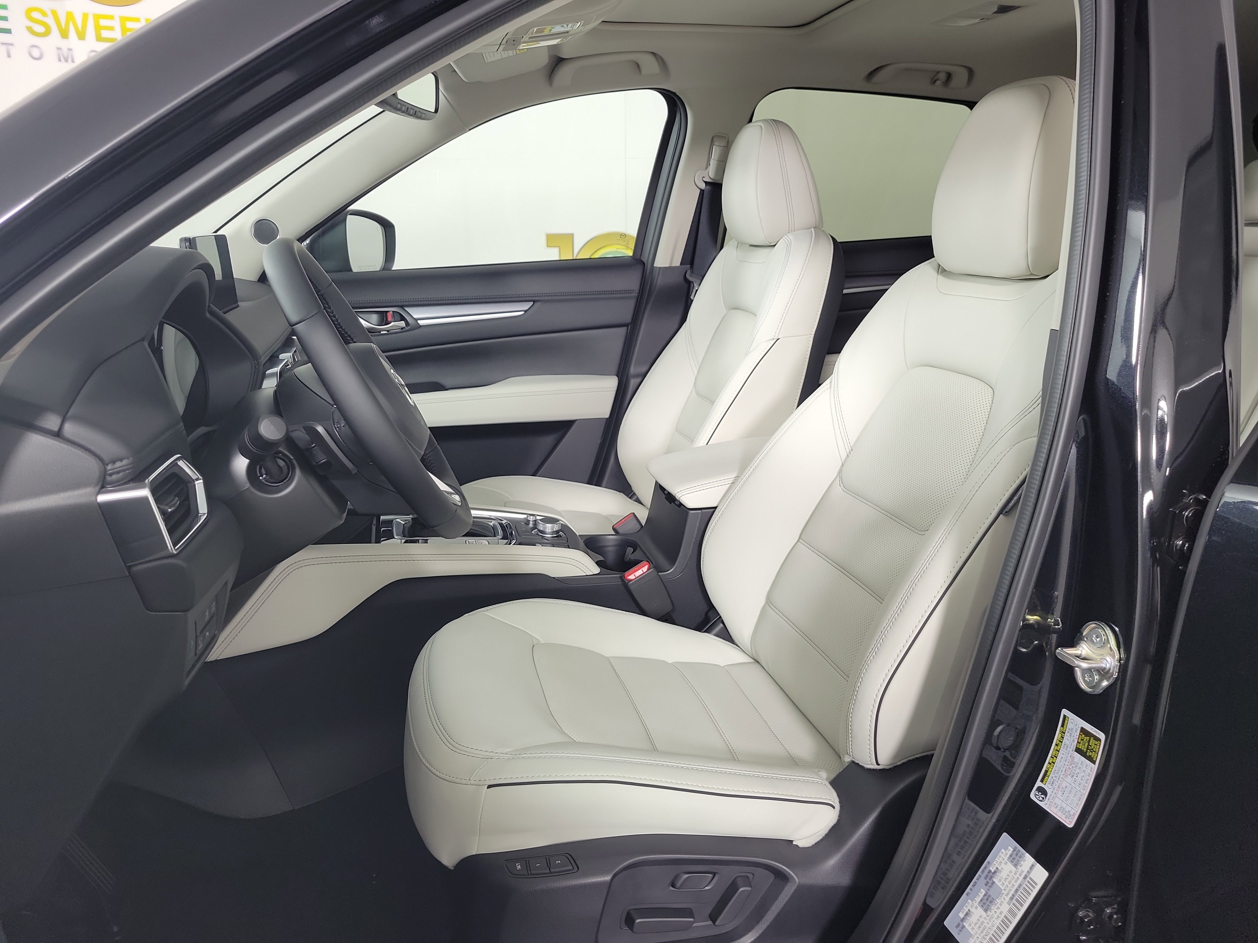 New 2025 MAZDA CX-5 AWD 2.5 S w/ Premium Plus Pkg image 11