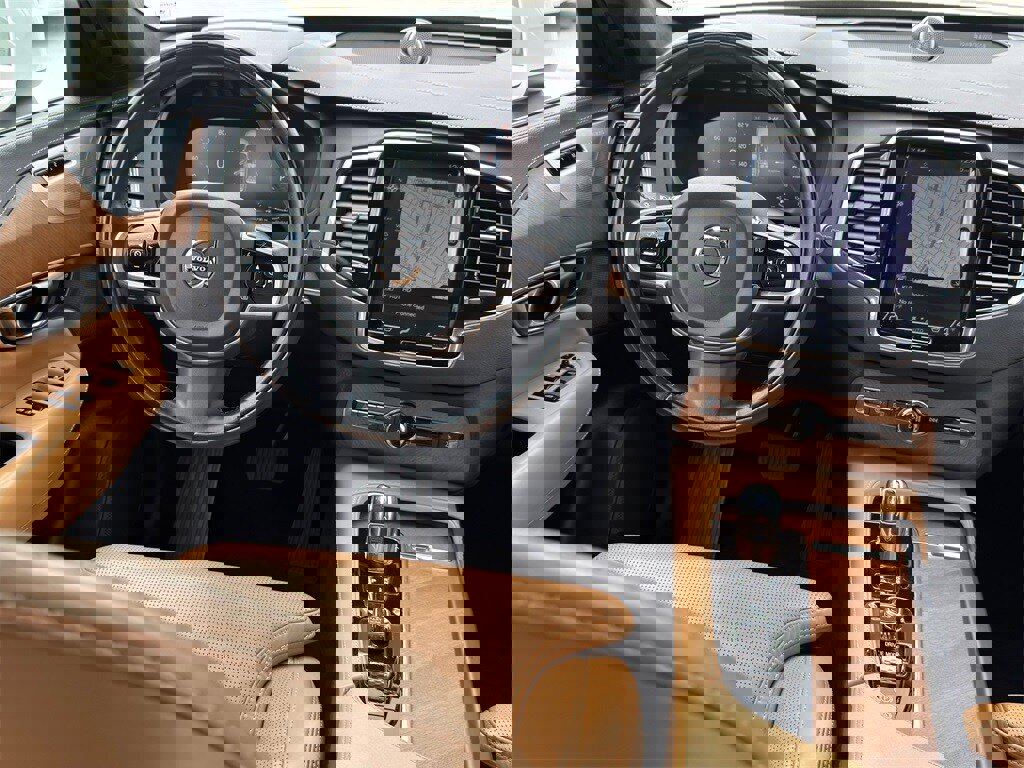 Used 2019 Volvo XC90 T8 Inscription w/ Luxury Package image 32