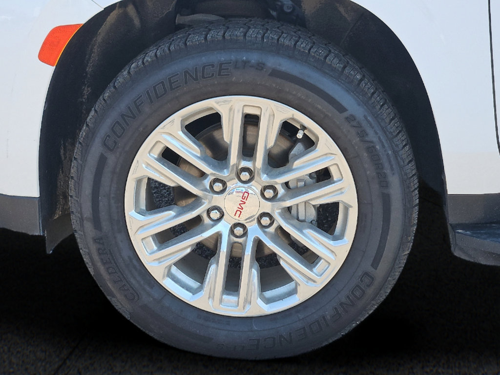 Used 2024 GMC Yukon SLT AWD/4WD image 8