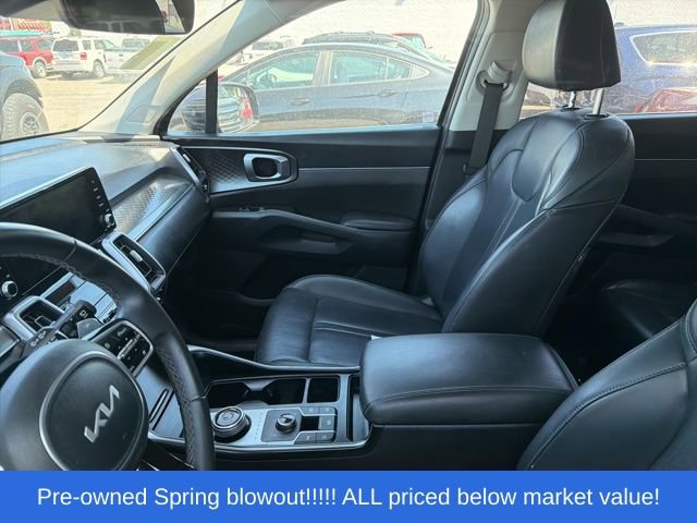 Used 2023 Kia Sorento EX AWD/4WD image 13