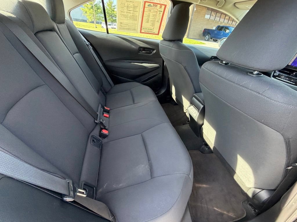 Used 2023 Toyota Corolla LE FWD image 37