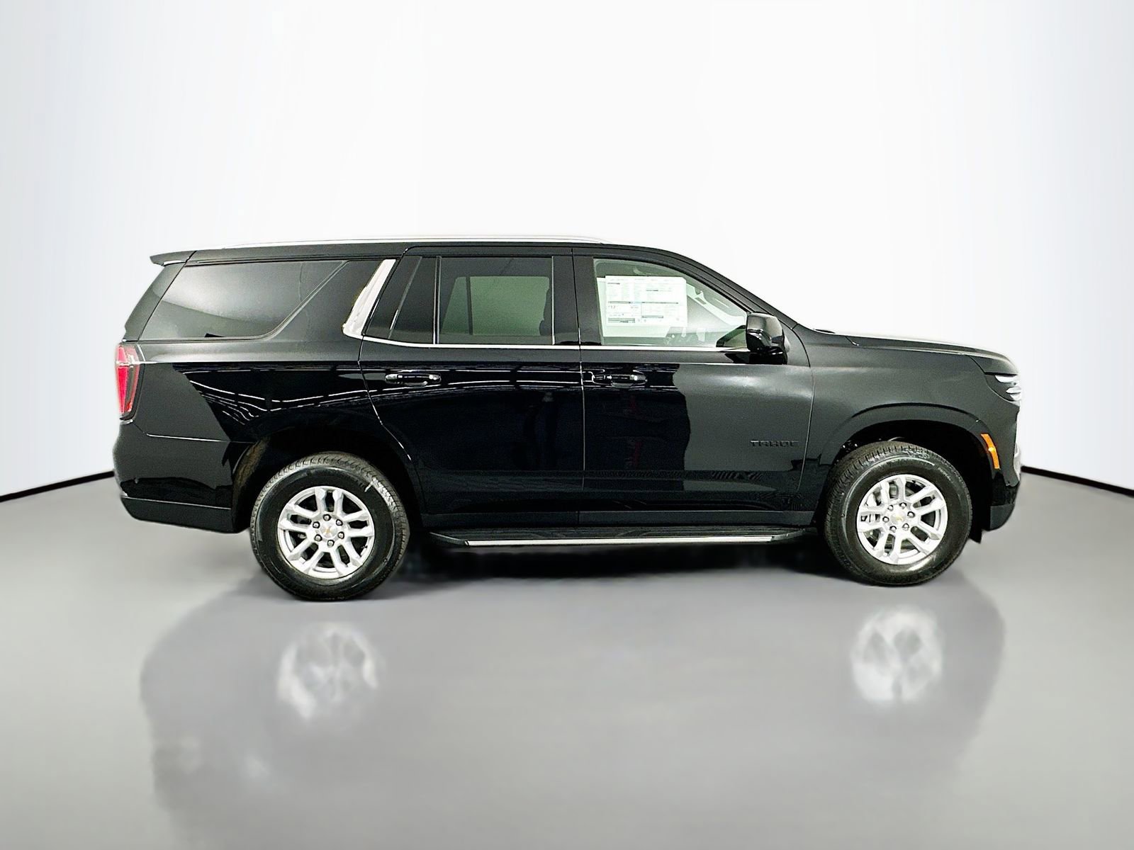 New 2026 Chevrolet Tahoe LS w/ LPO, Dark Essentials Package AWD/4WD image 9