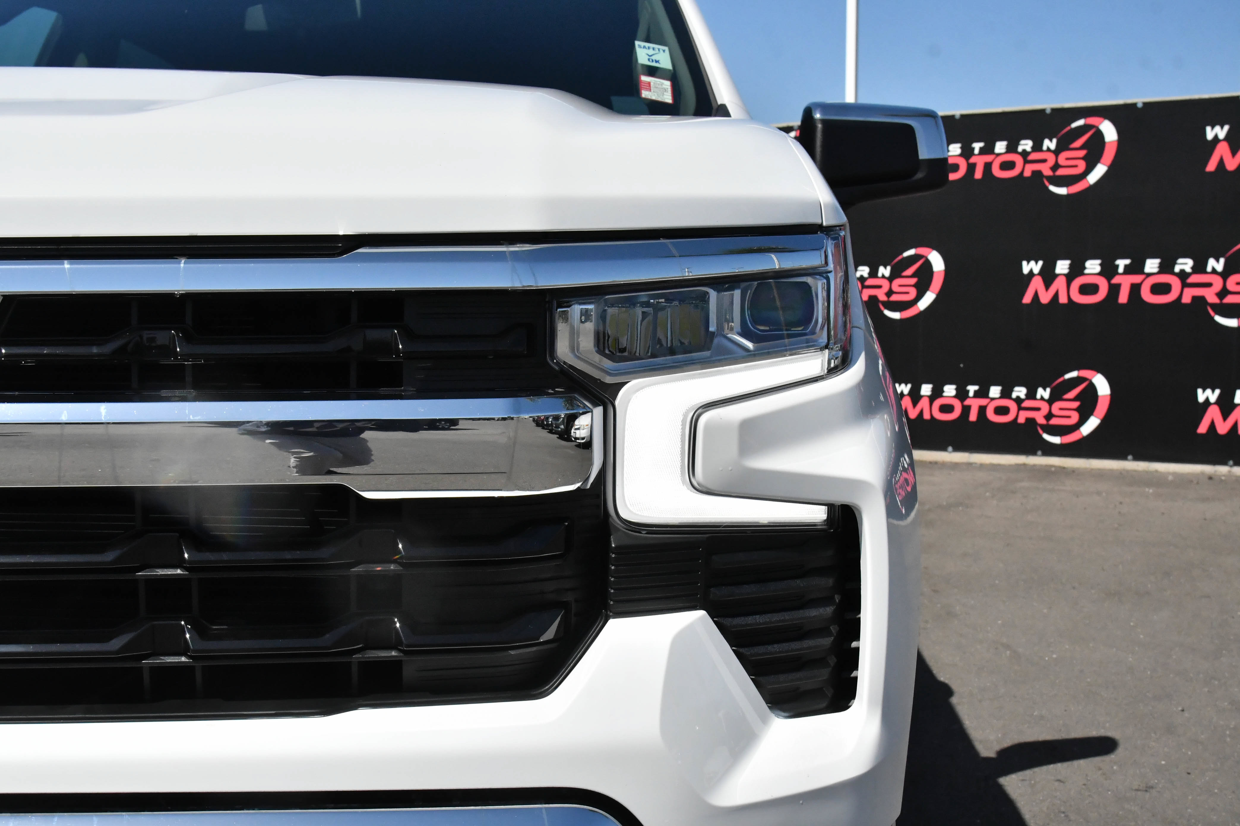 Used 2024 Chevrolet Silverado 1500 LT w/ Protection Package AWD/4WD image 11