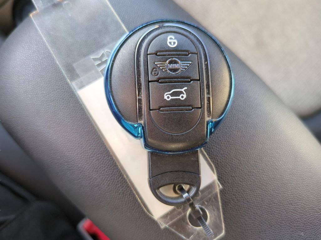 Used 2020 MINI Cooper Convertible w/ Signature Upholstery Package image 10