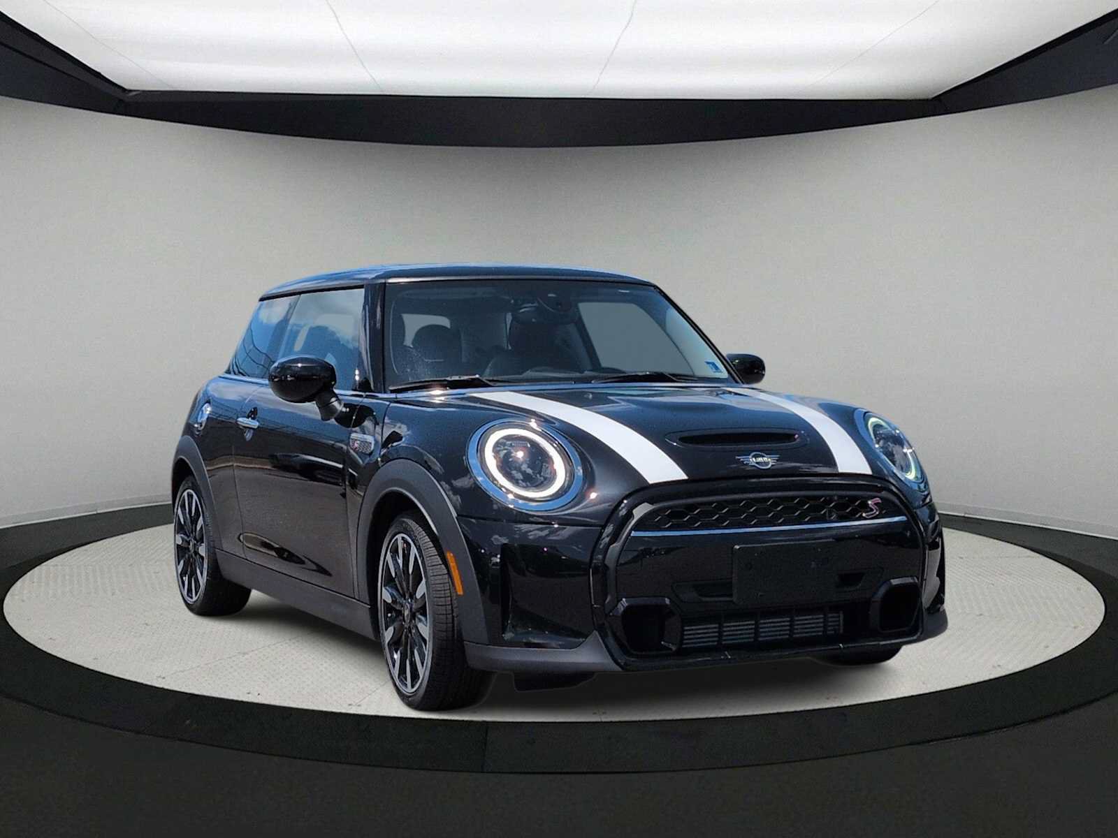 Certified 2024 MINI Cooper S FWD image 2