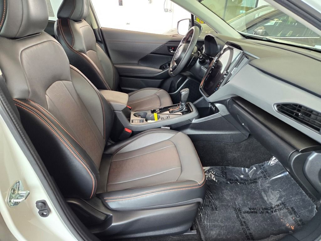 Used 2024 Subaru Crosstrek 2.5i Limited w/ Crosstrek Mirror Package image 3
