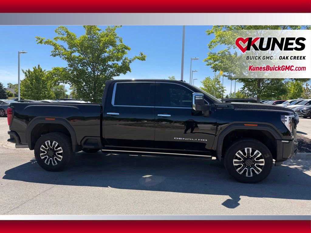 Used 2025 GMC Sierra 2500 Denali Ultimate w/ Snow Plow Prep/Camper Package AWD/4WD image 7