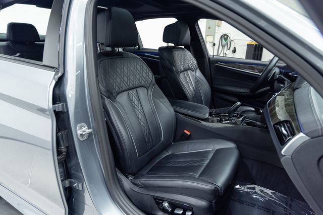 Certified 2023 BMW M550i xDrive w/ Executive Package image 26