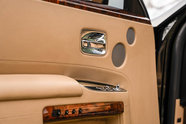 Used 2014 Rolls-Royce Ghost image 73