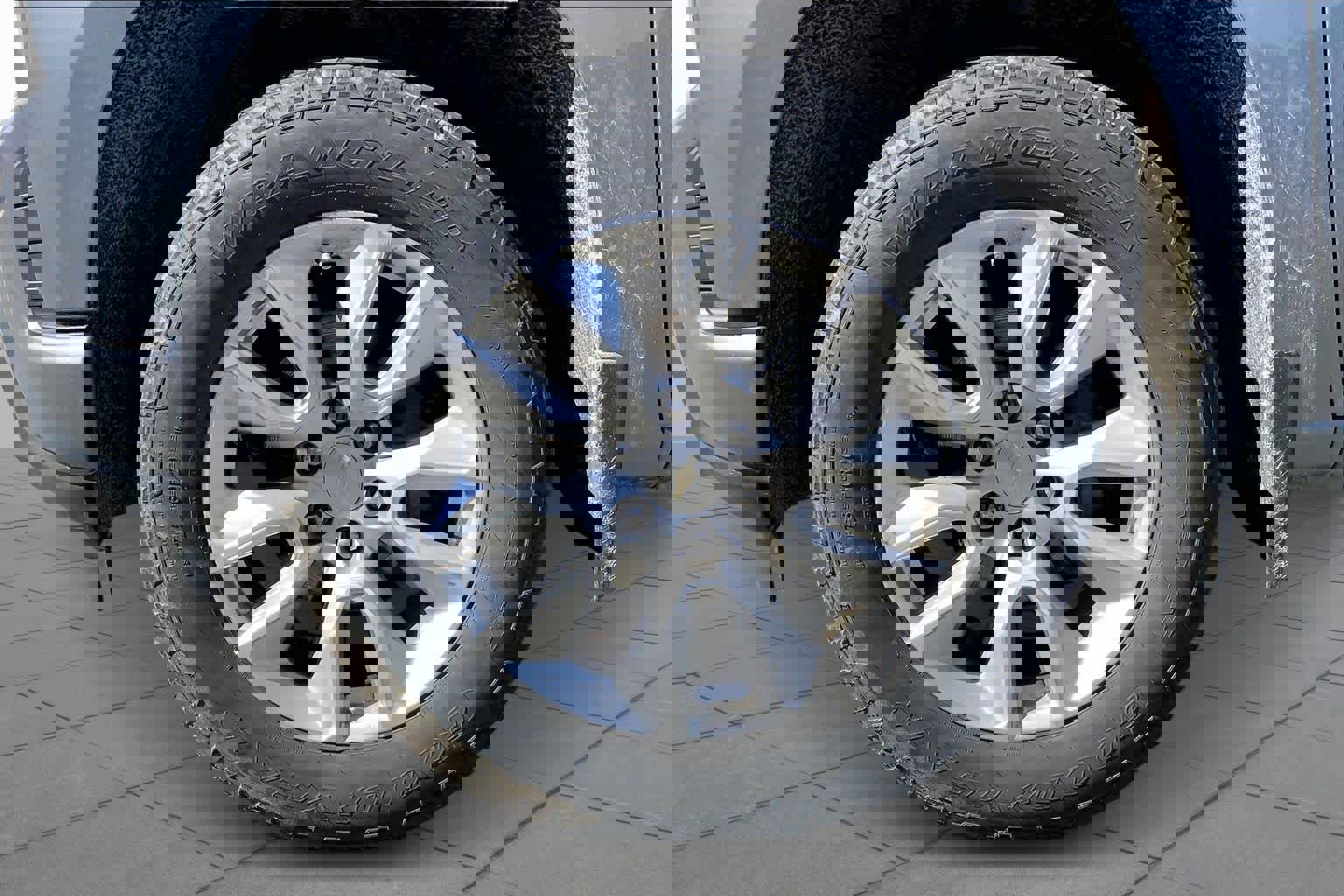 Used 2021 Chevrolet Silverado 1500 Custom image 11