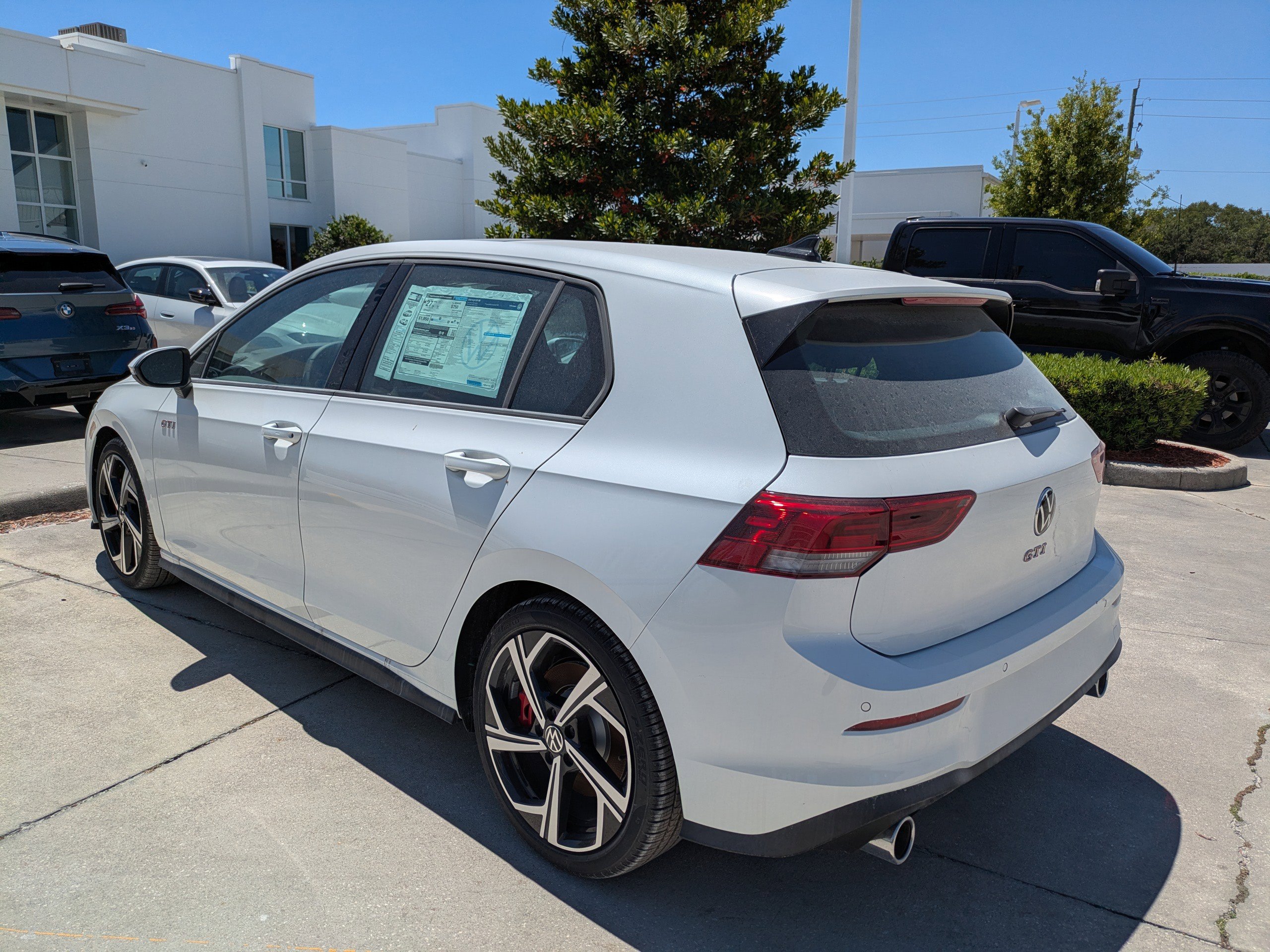 New 2026 Volkswagen GTI SE FWD image 6