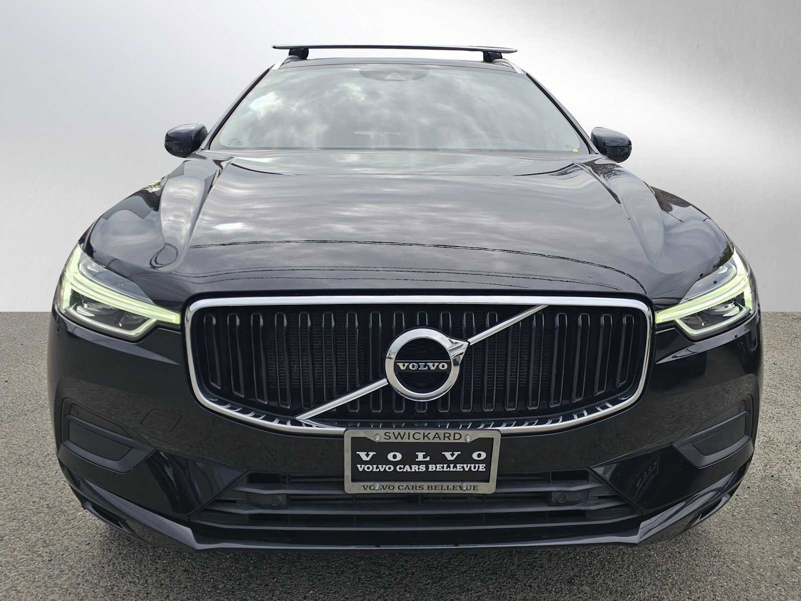 Used 2019 Volvo XC60 T5 Momentum w/ Multimedia Package image 8