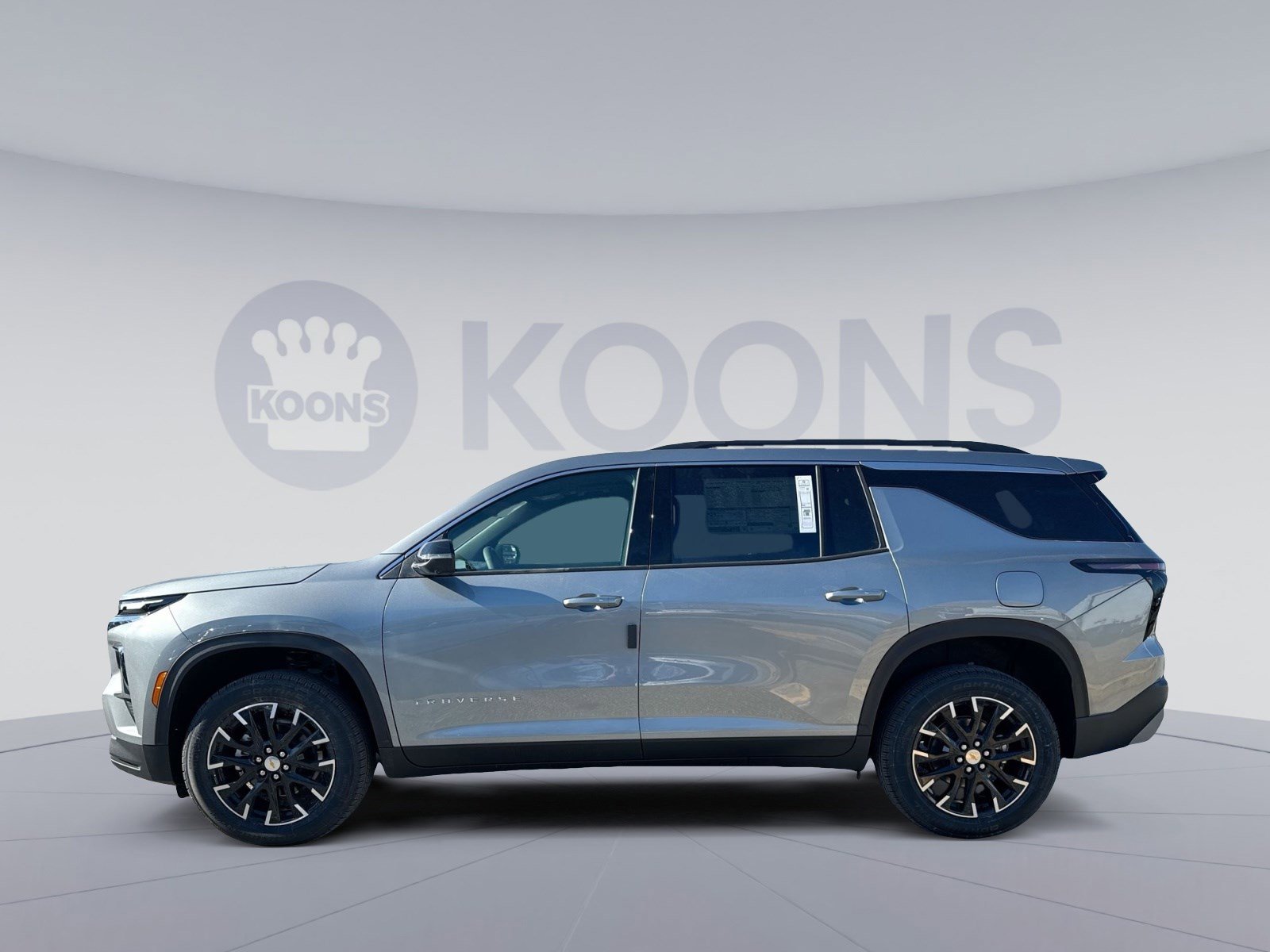 New 2026 Chevrolet Traverse LT image 2