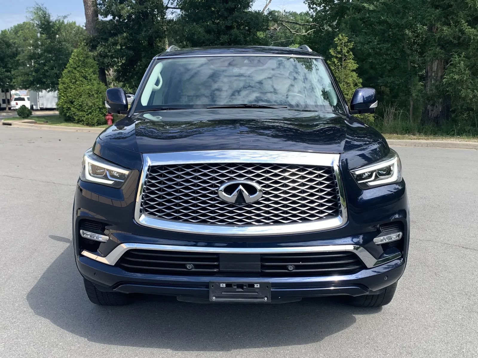 Used 2018 INFINITI QX80 2WD w/ Driver Assistance Package image 2
