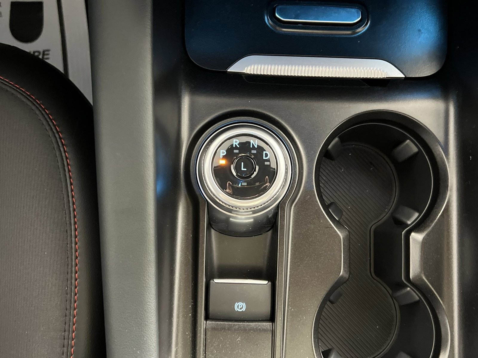 Used 2025 Ford Explorer ST-Line w/ Premium Package image 22