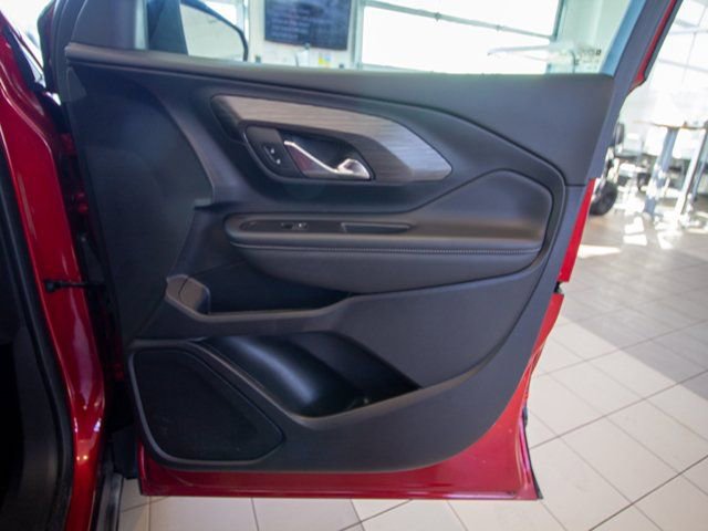 Certified 2023 GMC Terrain SLE w/ Driver Convenience Package image 10
