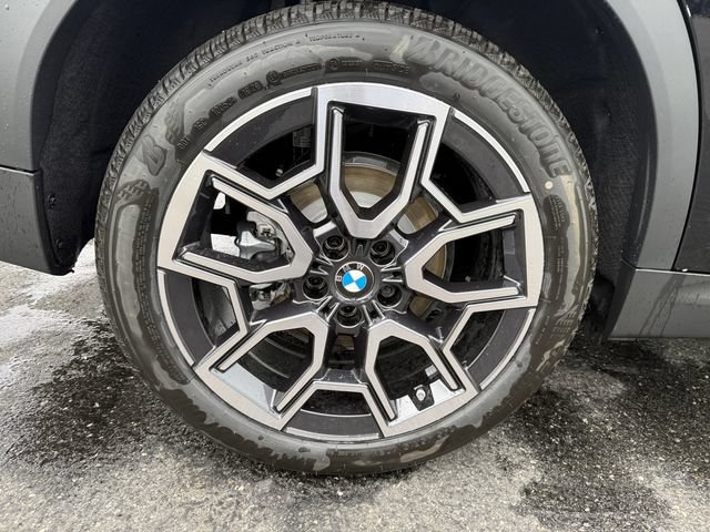 New 2026 BMW X2 xDrive28i w/ Technology Package AWD/4WD image 17